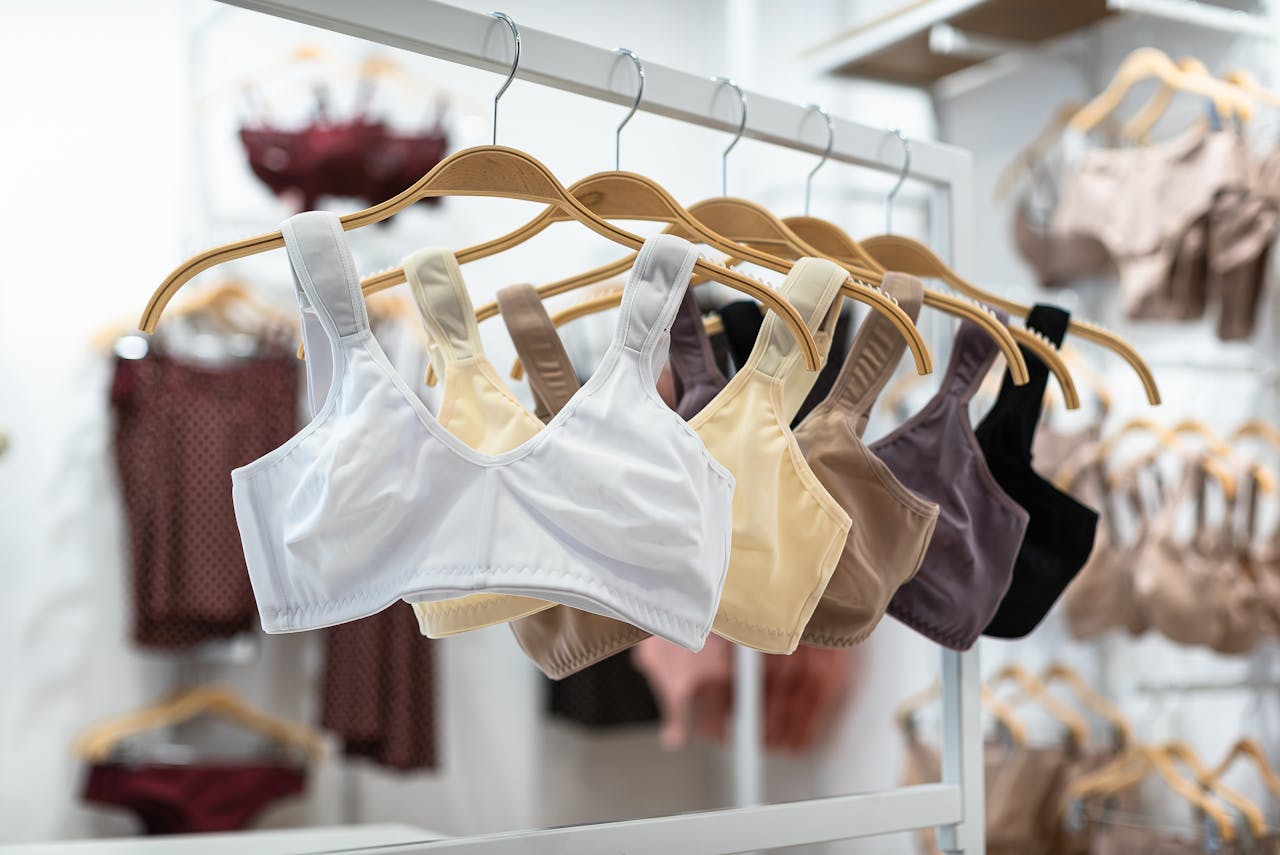 white set of bra