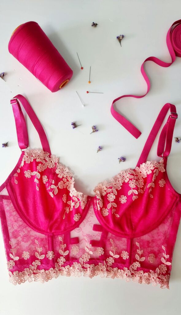 pink bra
